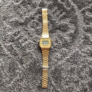 Casio gold vintage watch